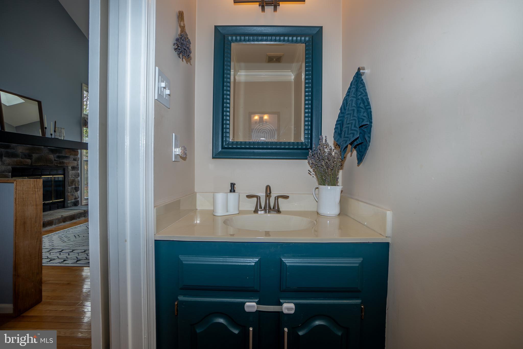 DUMONT OAKS - Residential