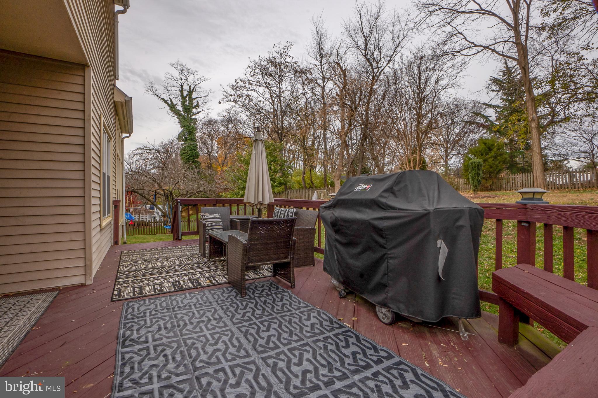 DUMONT OAKS - Residential