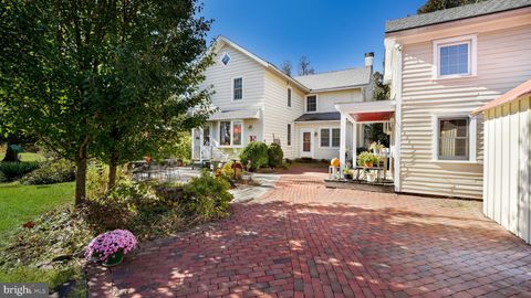 Photo of 761 Headquarters Road, OTTSVILLE, PA 18942 (MLS # PABU2108112) Photo of 761 Headquarters Road, OTTSVILLE, PA 18942 (MLS # PABU2108112)