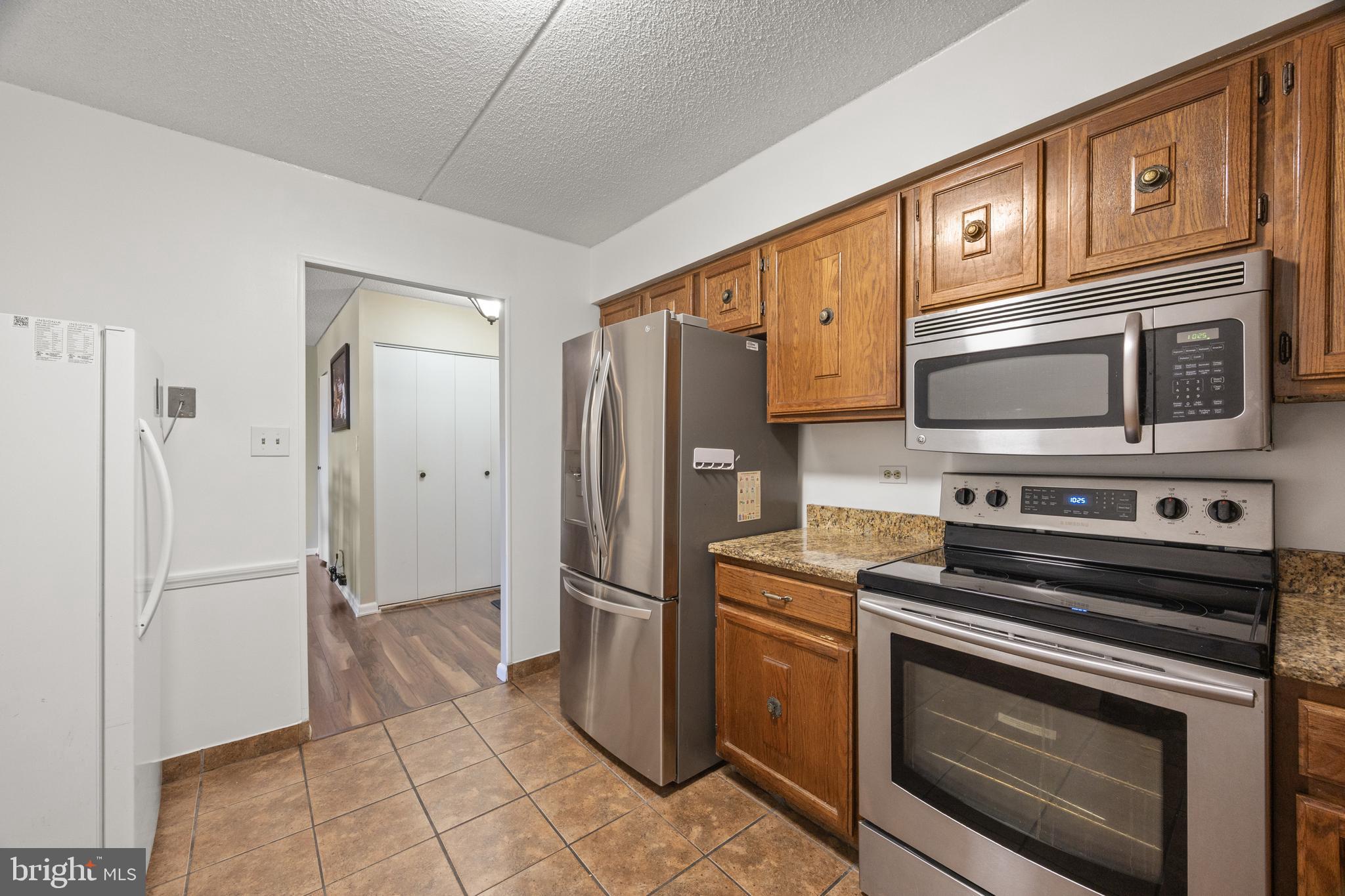 VALLEY FORGE TOWER - Residential