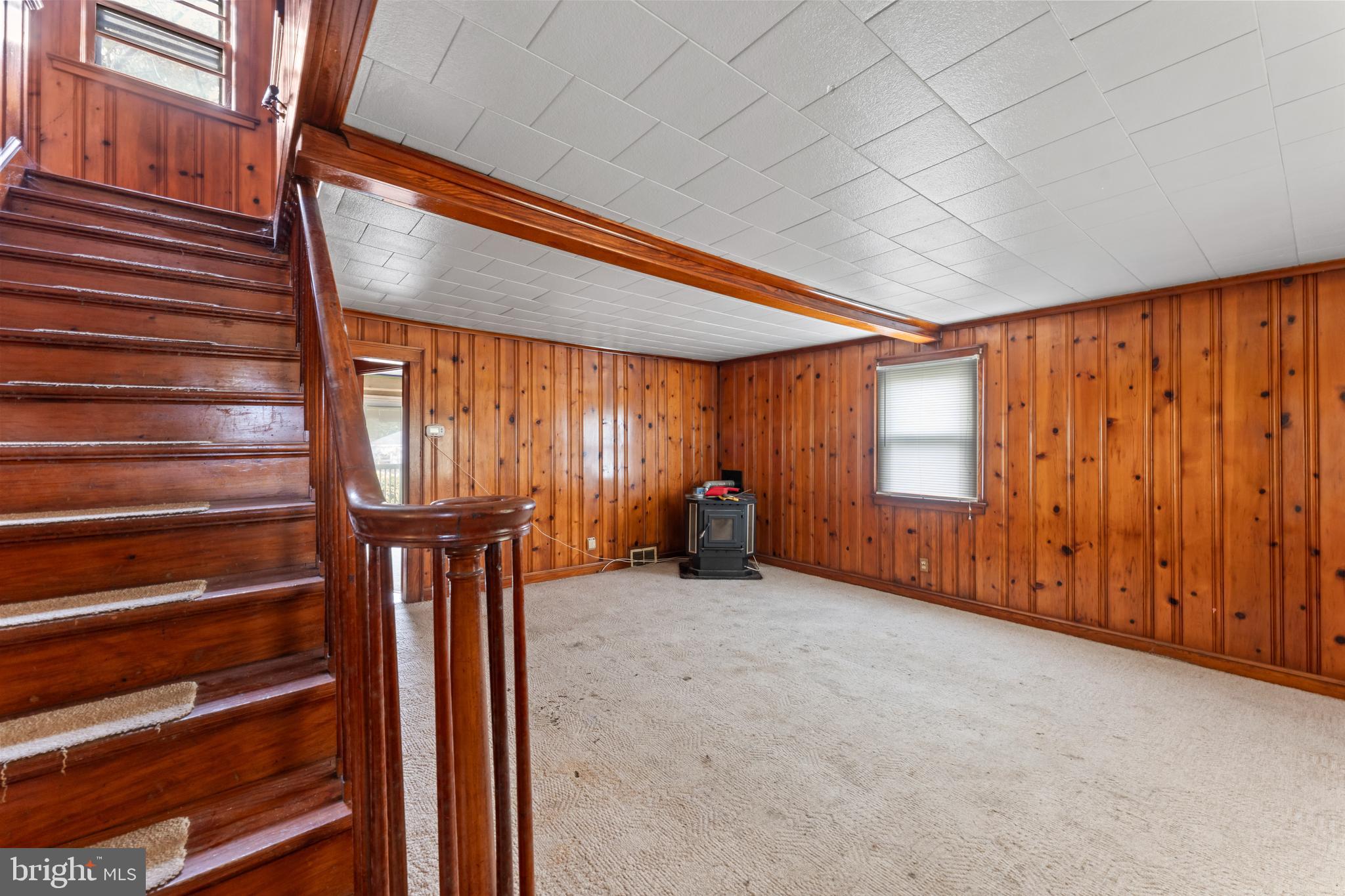 1731 UPPER KING ROAD