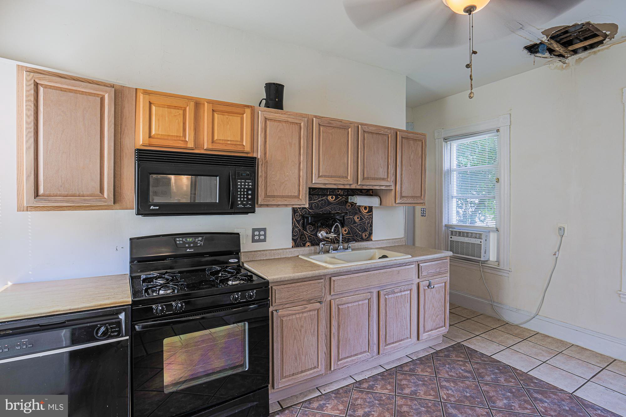 HAMILTON HEIGHTS - Residential