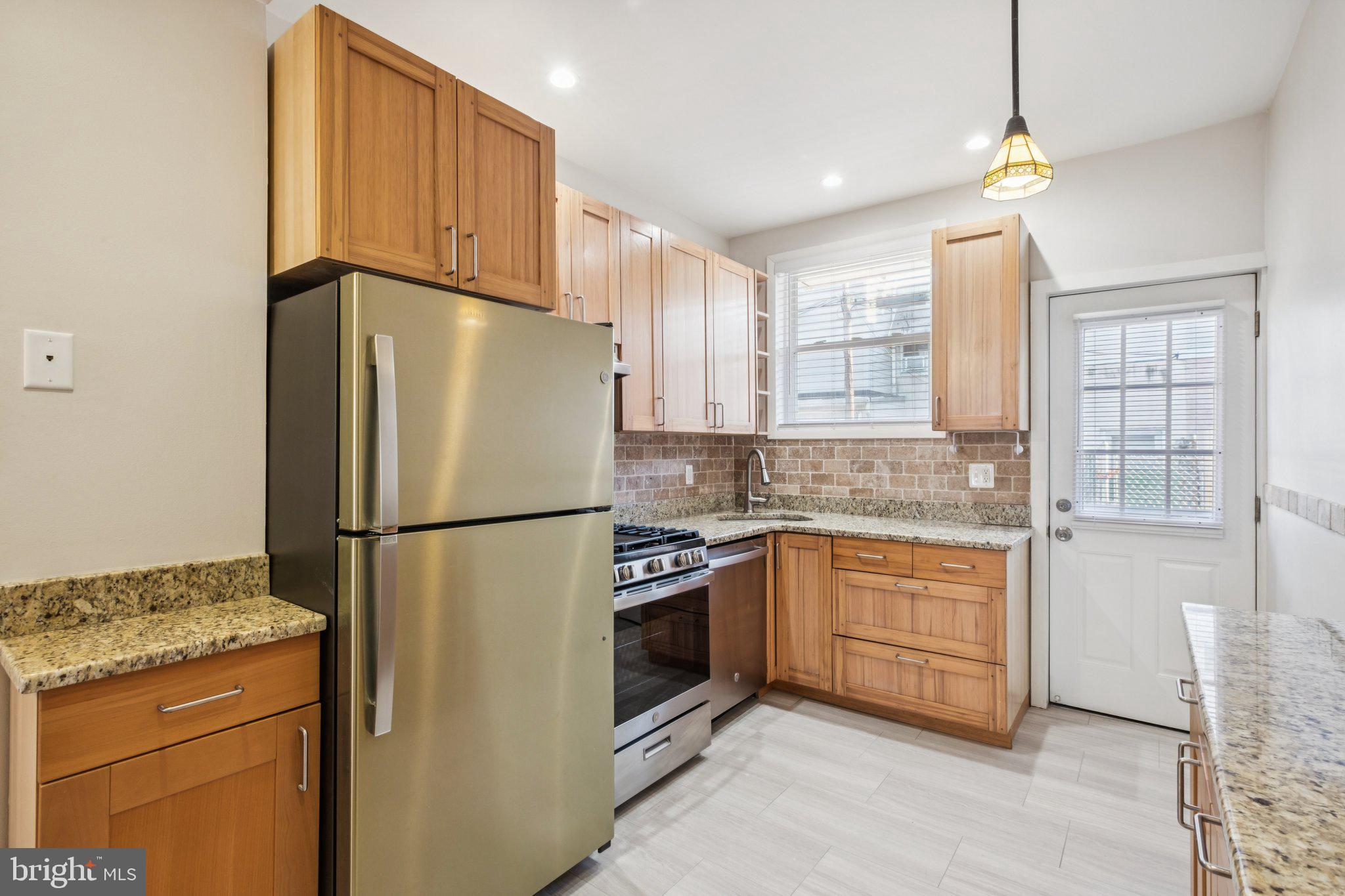 PORT RICHMOND - Residential