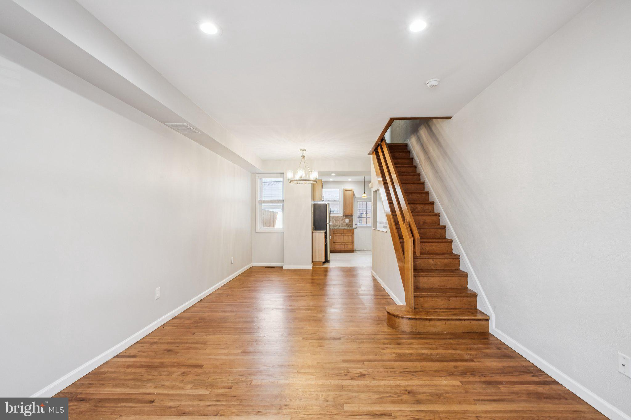 PORT RICHMOND - Residential