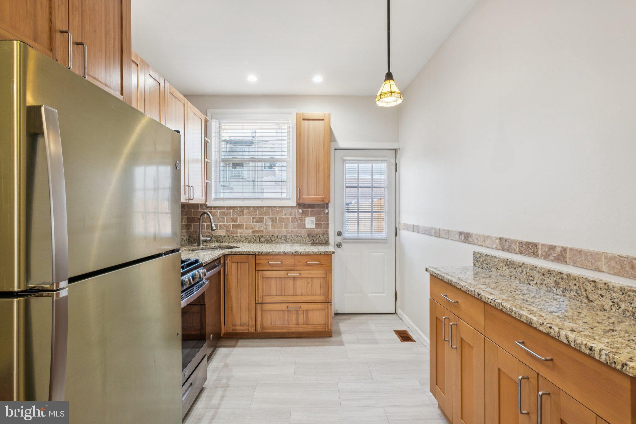 PORT RICHMOND - Residential