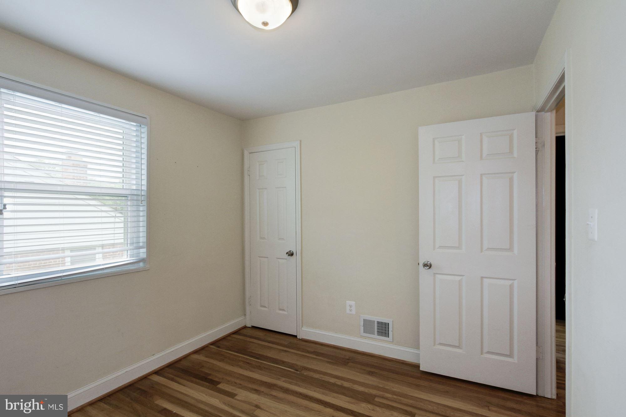 GARRETT PARK ESTATES - Residential Lease