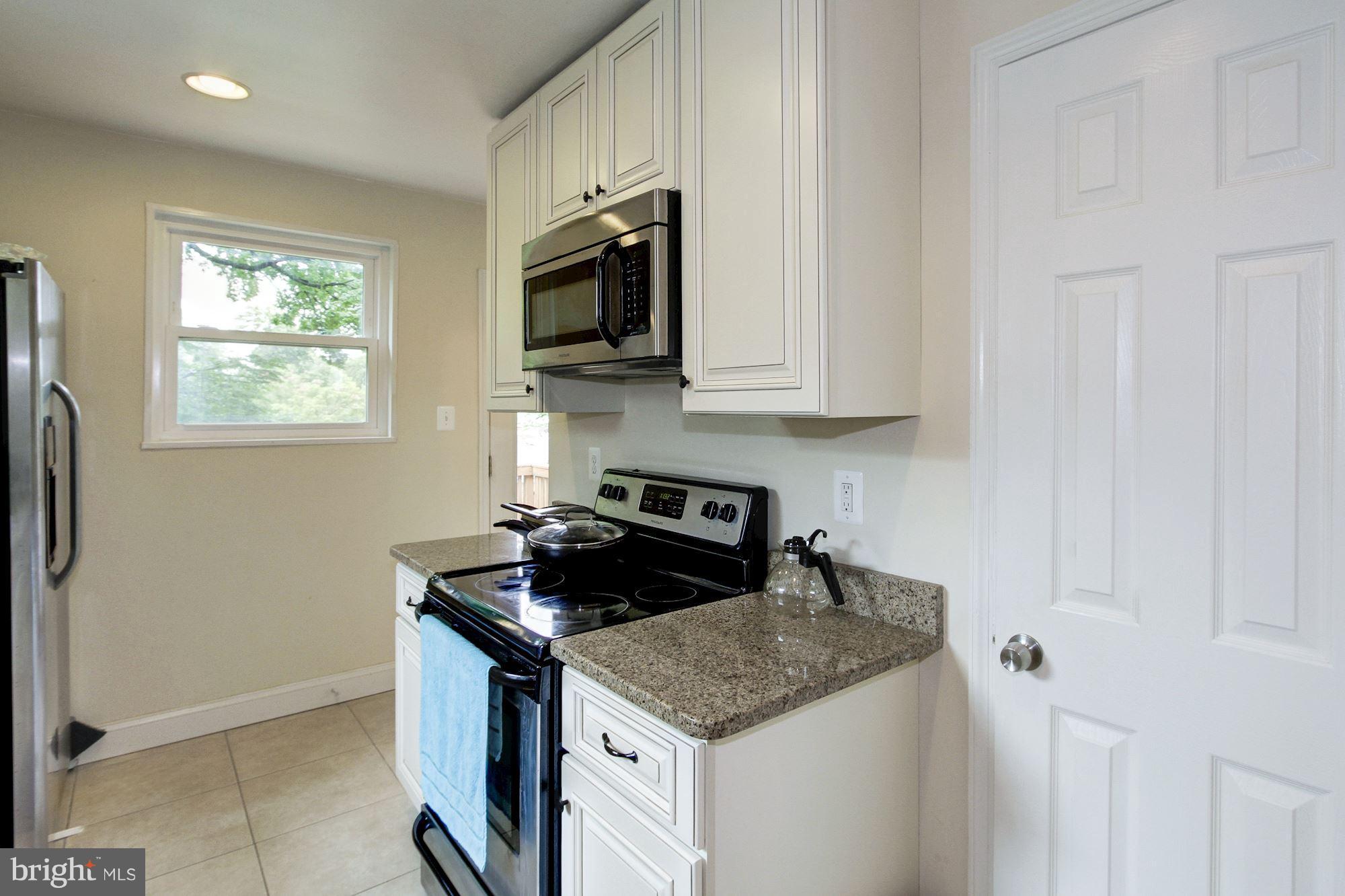 GARRETT PARK ESTATES - Residential Lease