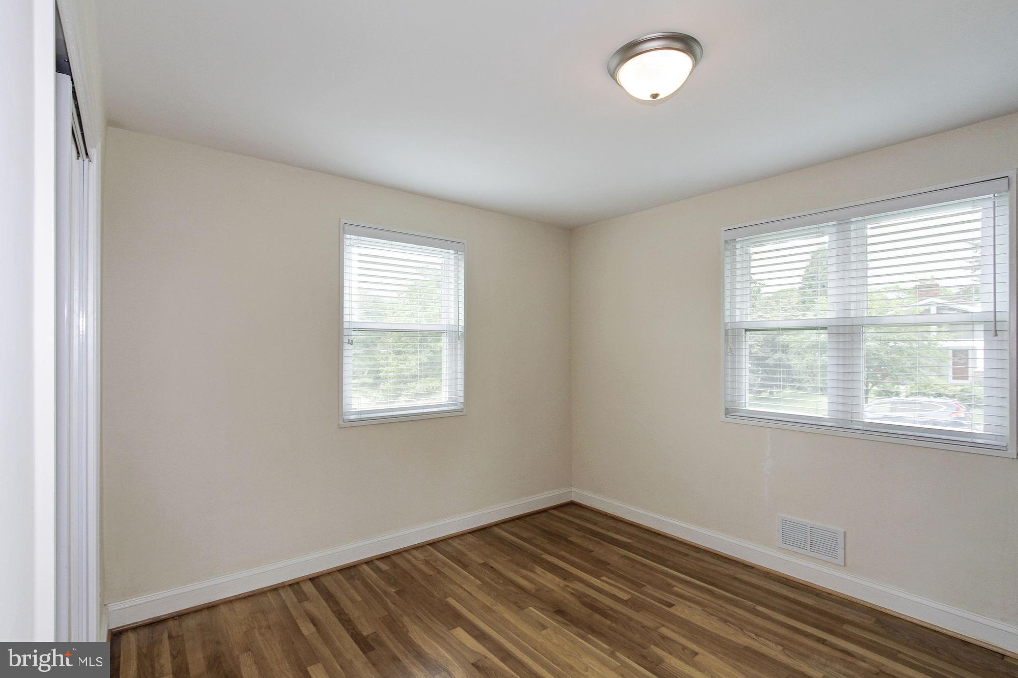 GARRETT PARK ESTATES - Residential Lease