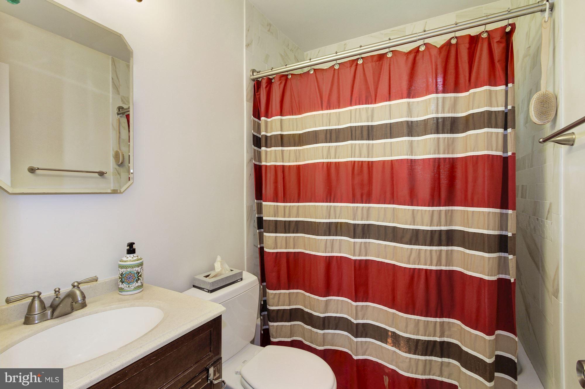 GARRETT PARK ESTATES - Residential Lease