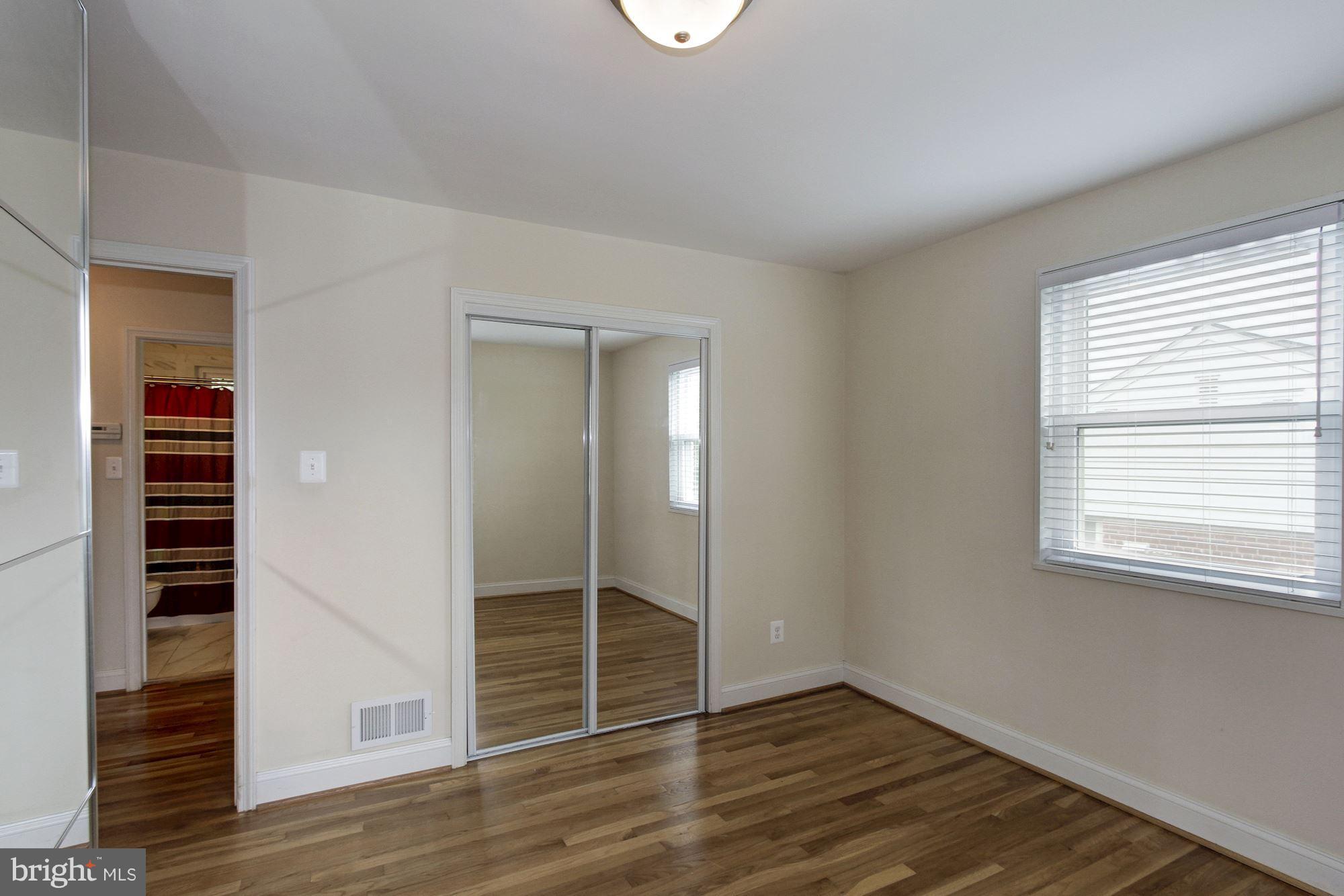 GARRETT PARK ESTATES - Residential Lease