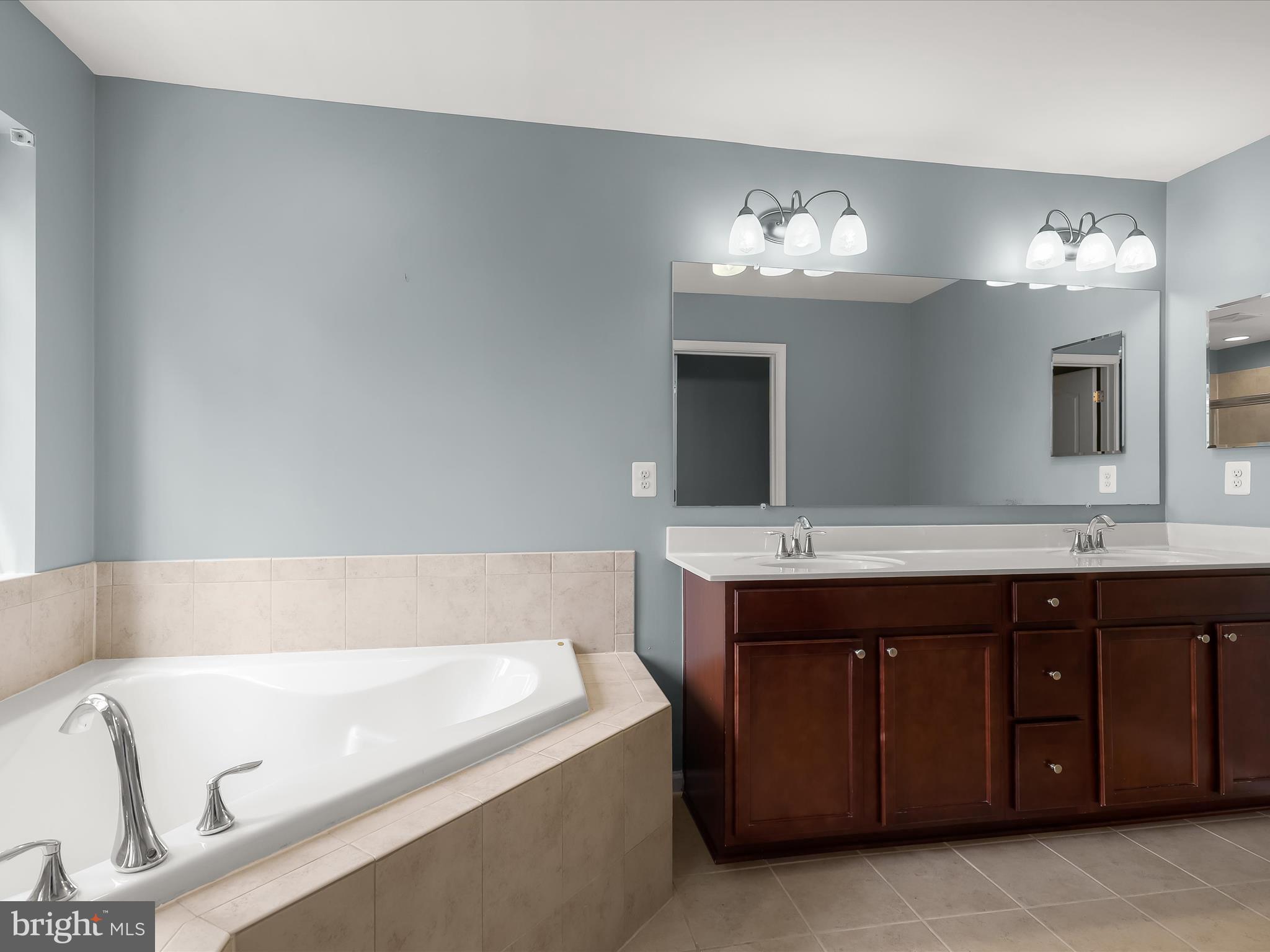 SUMMERFIELD VILLAGE - Residential