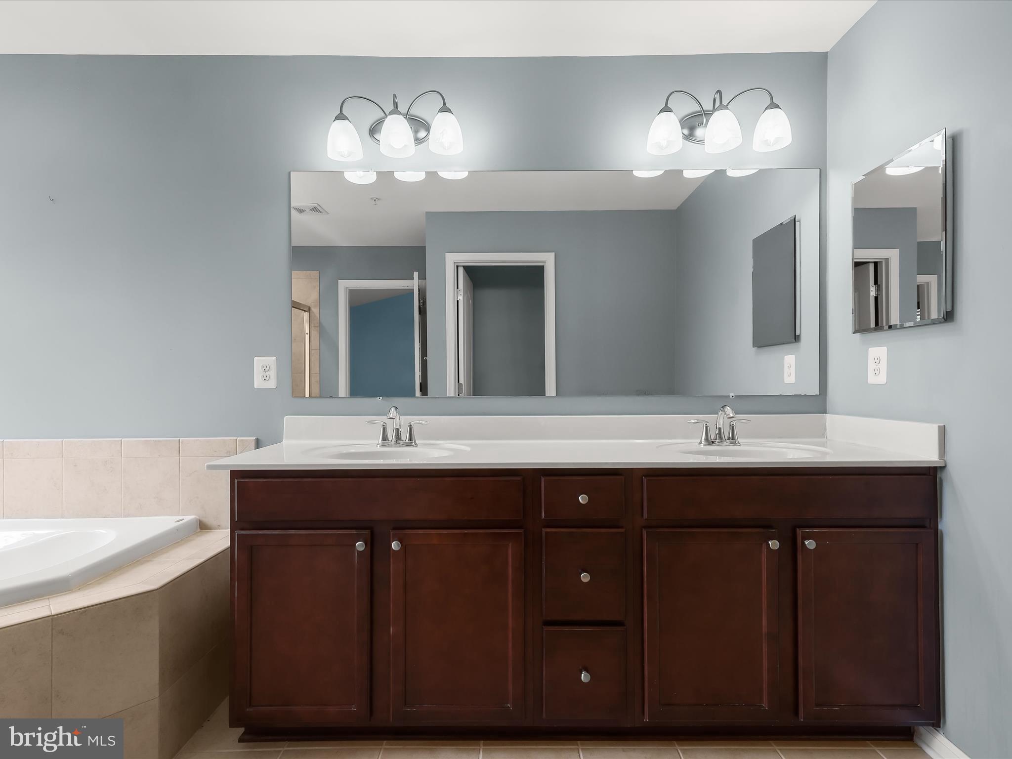 SUMMERFIELD VILLAGE - Residential