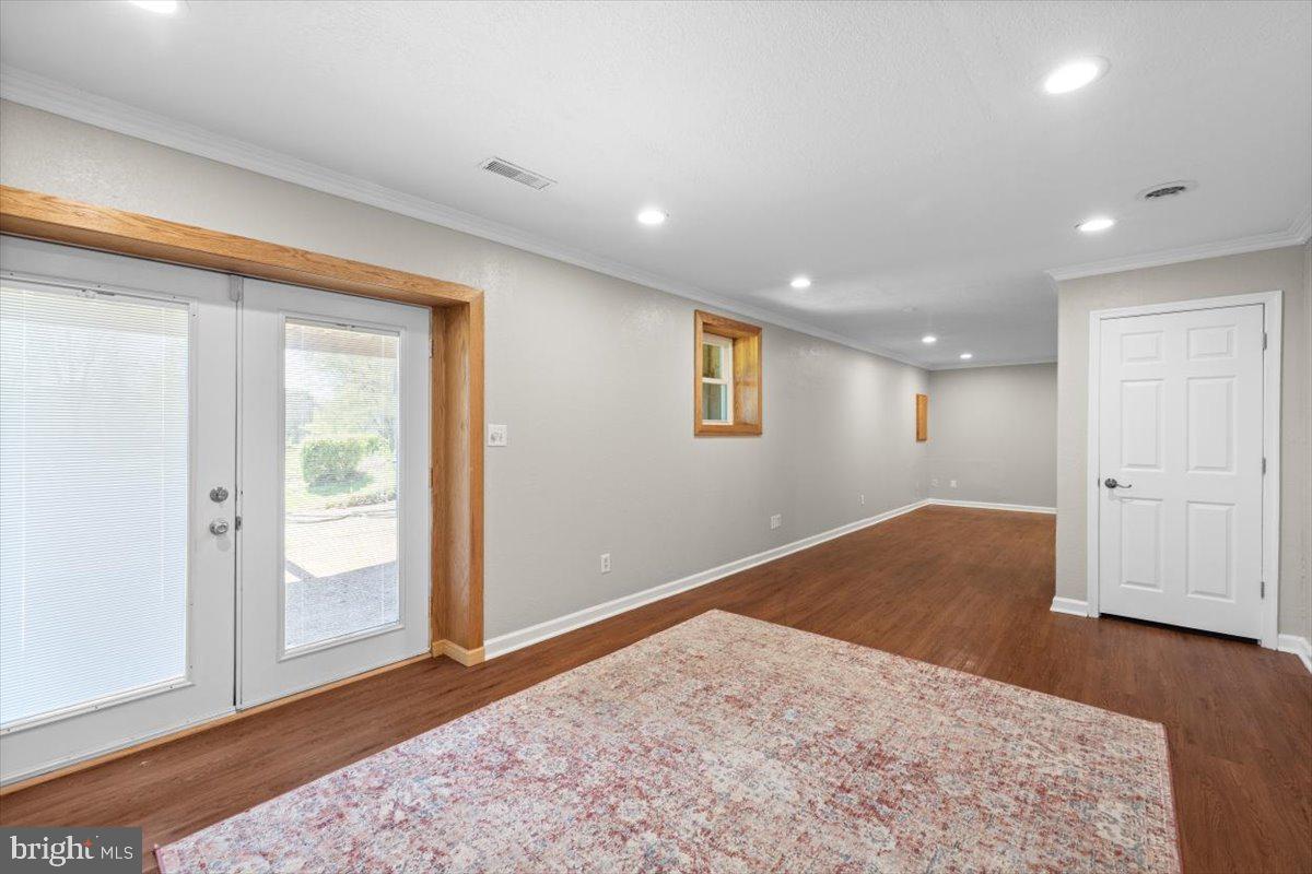 CLAIRMONT MANOR - Residential