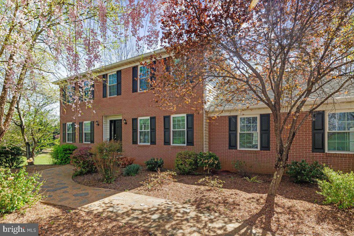 CLAIRMONT MANOR - Residential