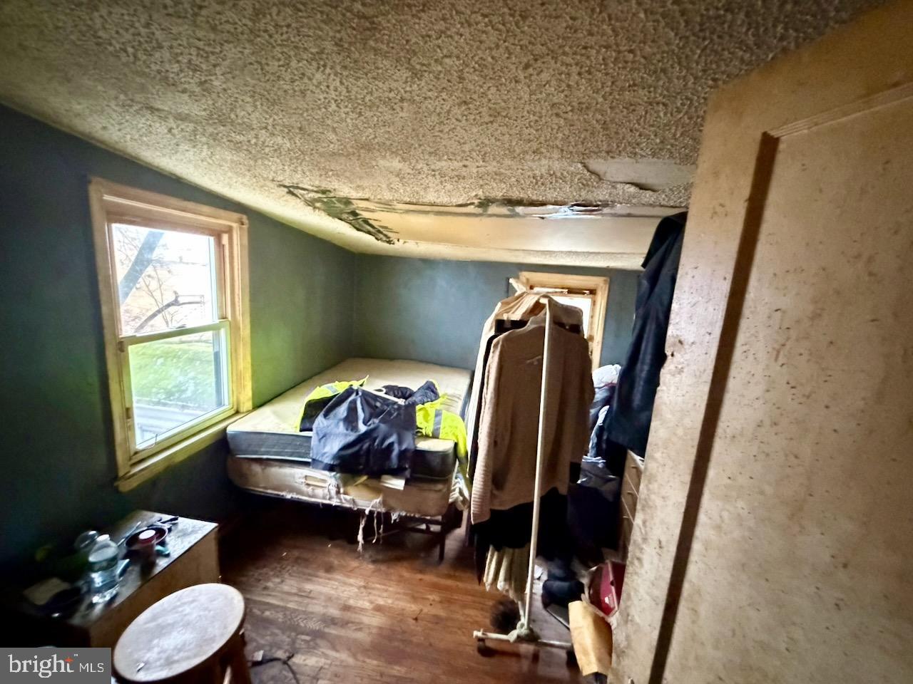 ROXBOROUGH - Residential