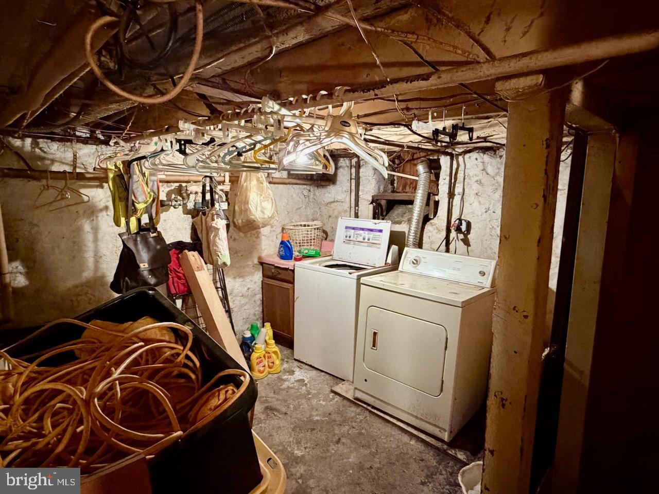 ROXBOROUGH - Residential