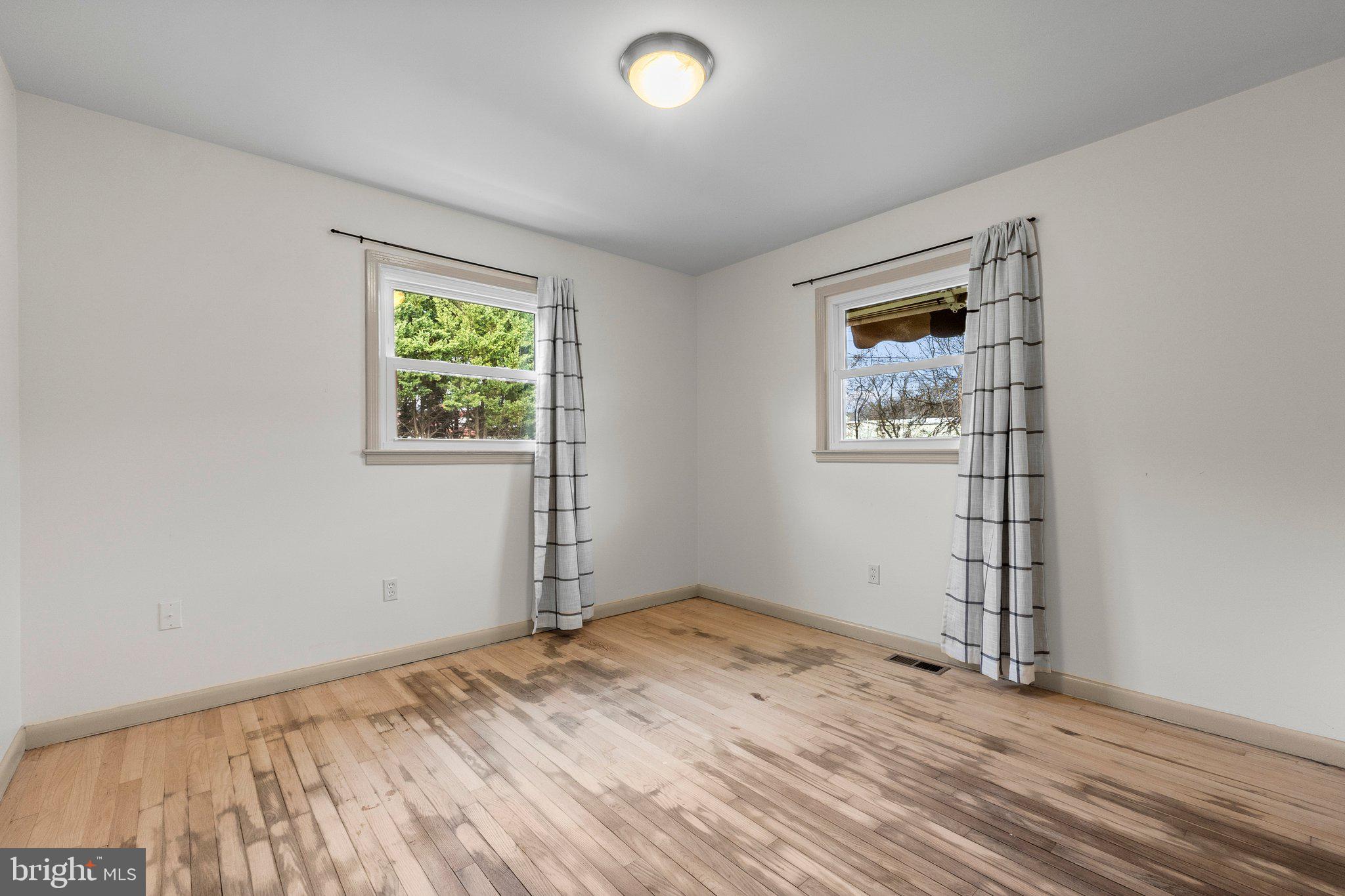 MILTON VALLEY - Residential