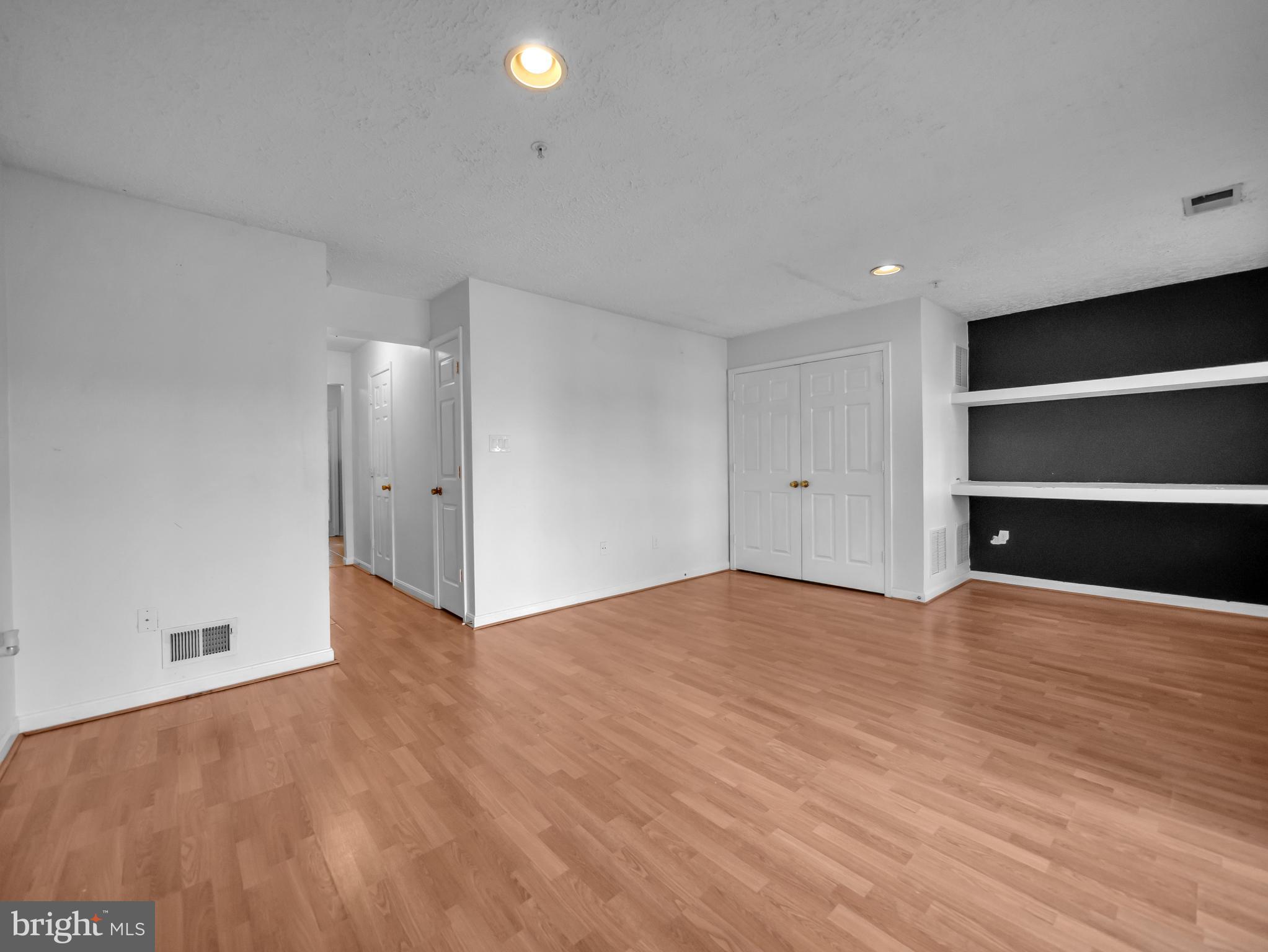 RUSSETT GREEN - Residential