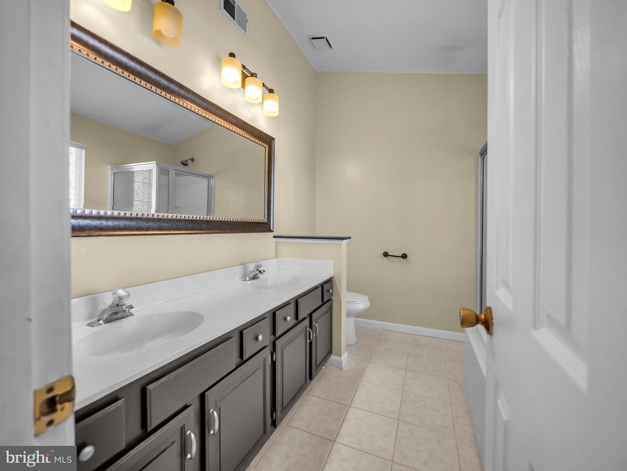 RUSSETT GREEN - Residential