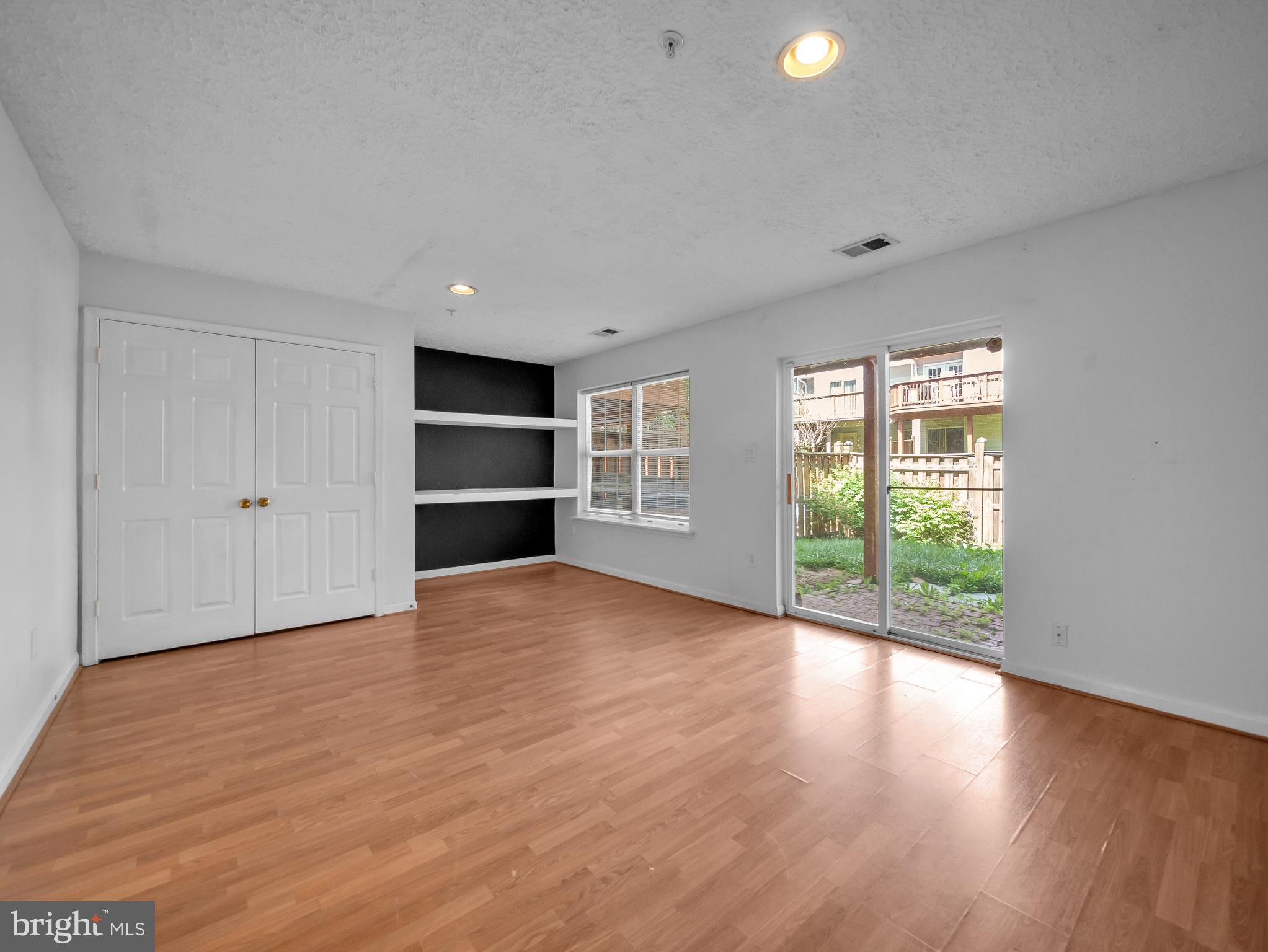 RUSSETT GREEN - Residential