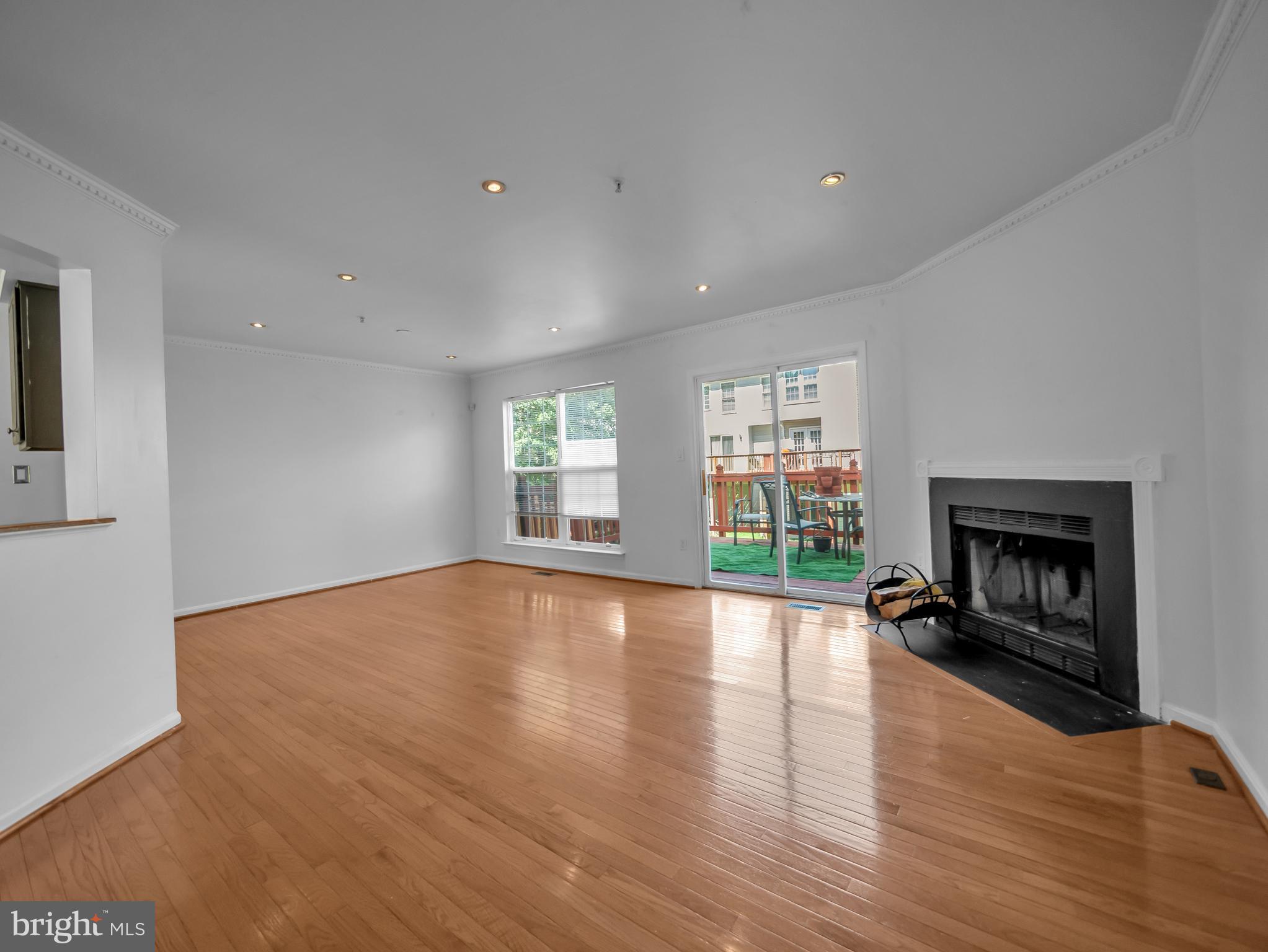 RUSSETT GREEN - Residential