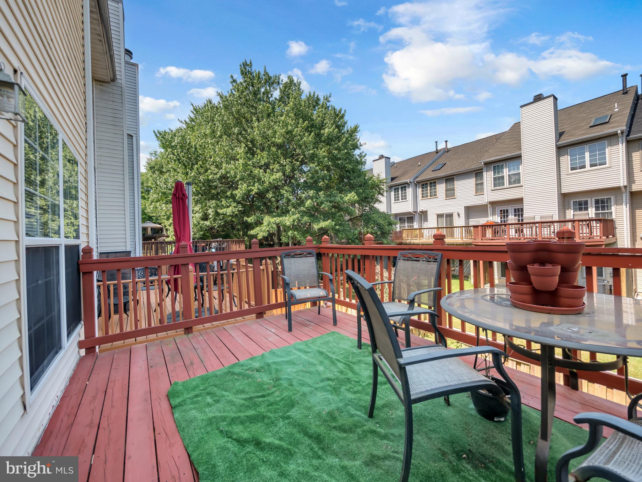 RUSSETT GREEN - Residential