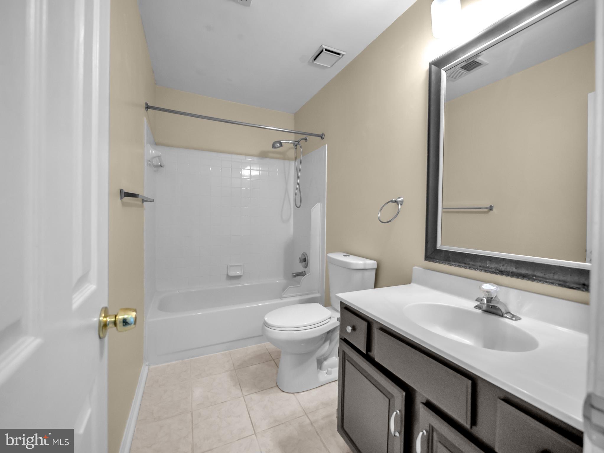 RUSSETT GREEN - Residential