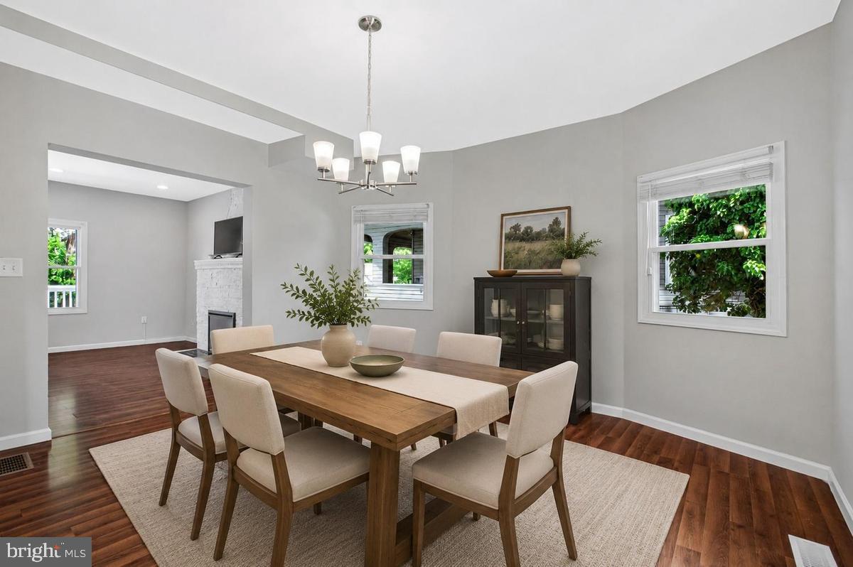 GARWYN OAKS - Residential