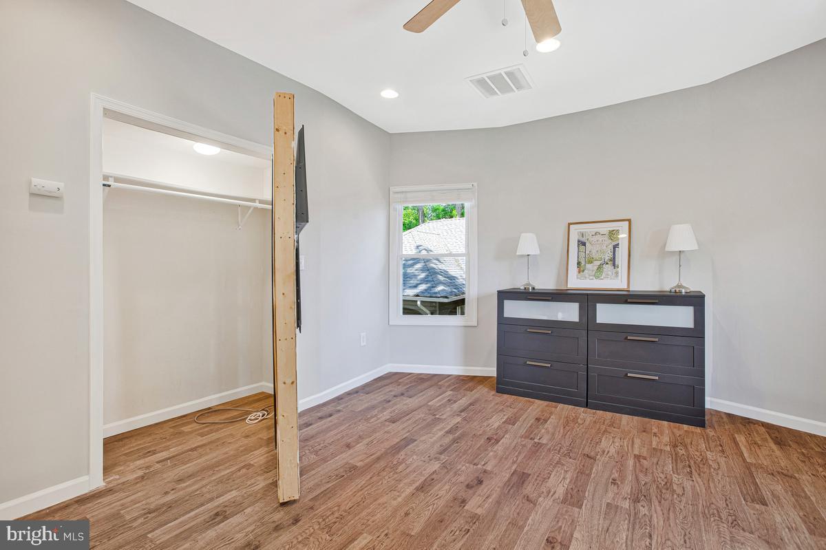 GARWYN OAKS - Residential