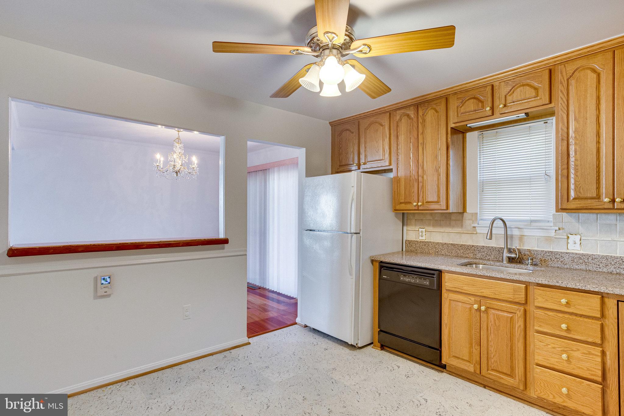 RELDA SQUARE - Residential Lease