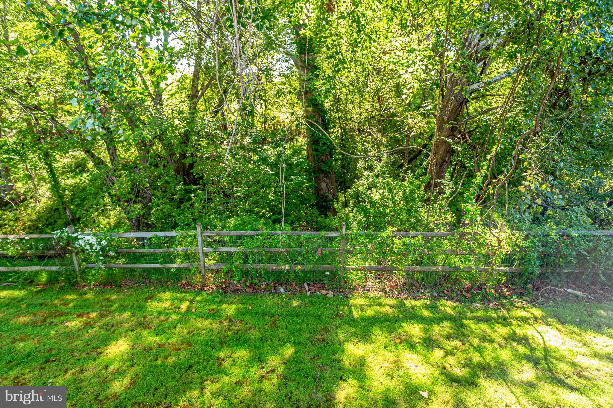 RELDA SQUARE - Residential Lease