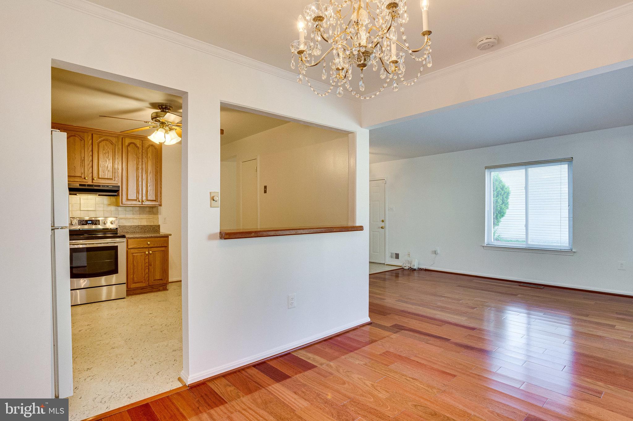 RELDA SQUARE - Residential Lease