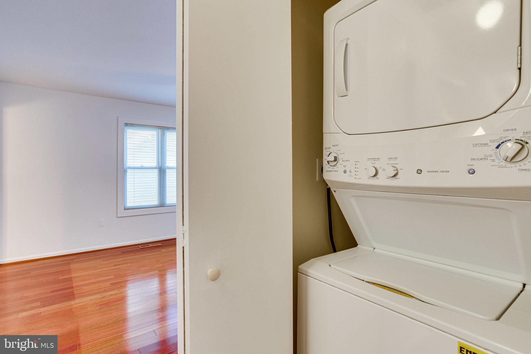 RELDA SQUARE - Residential Lease