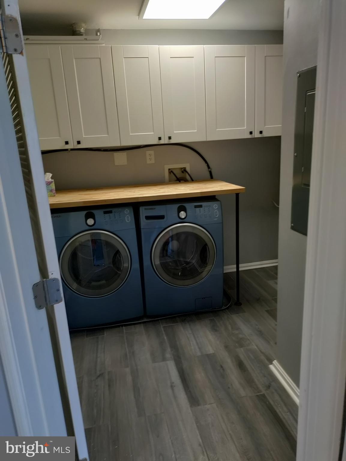 SEVEN OAKS - Residential