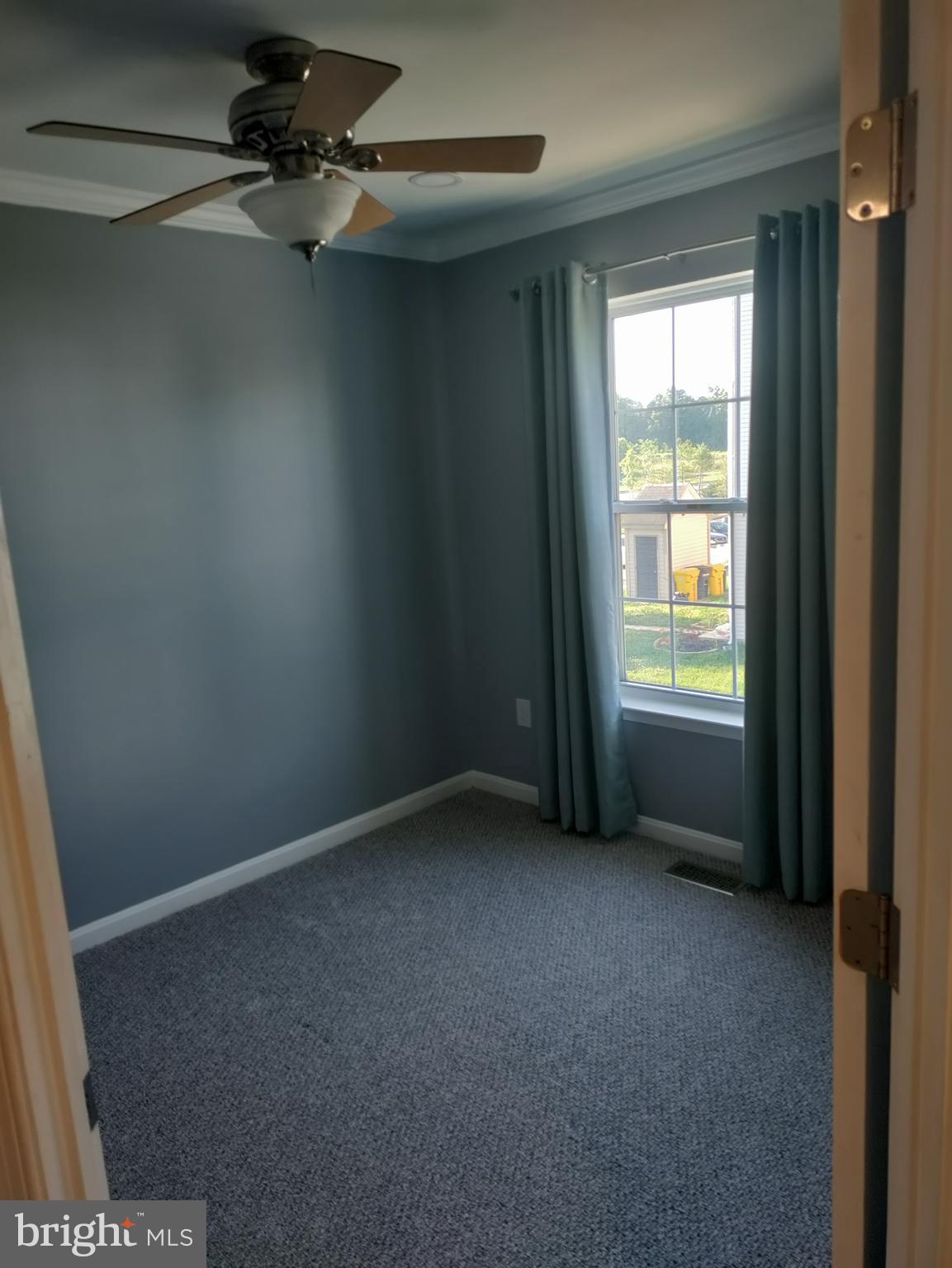 SEVEN OAKS - Residential