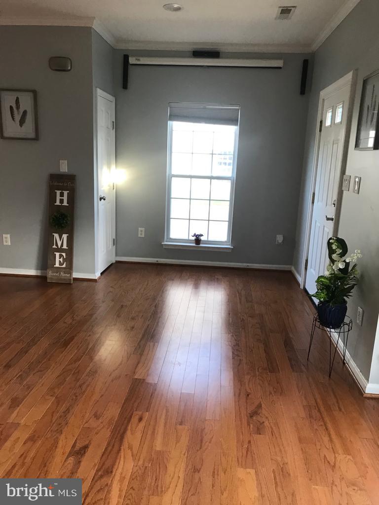 SEVEN OAKS - Residential