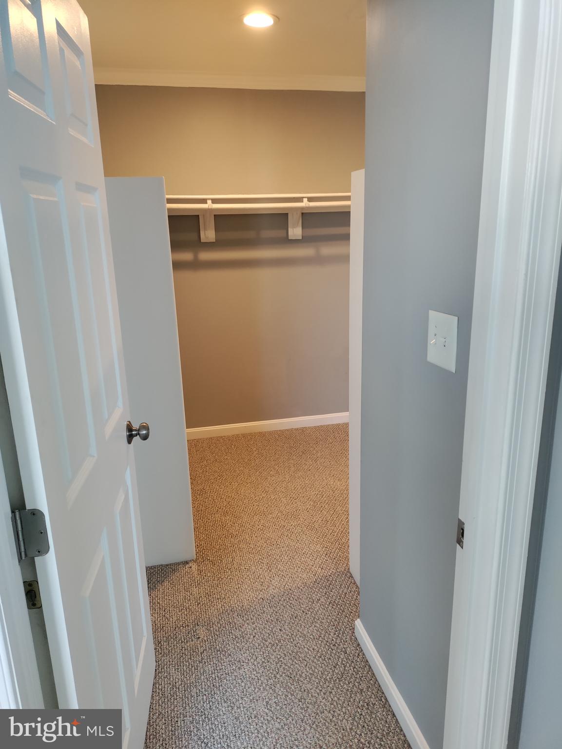 SEVEN OAKS - Residential