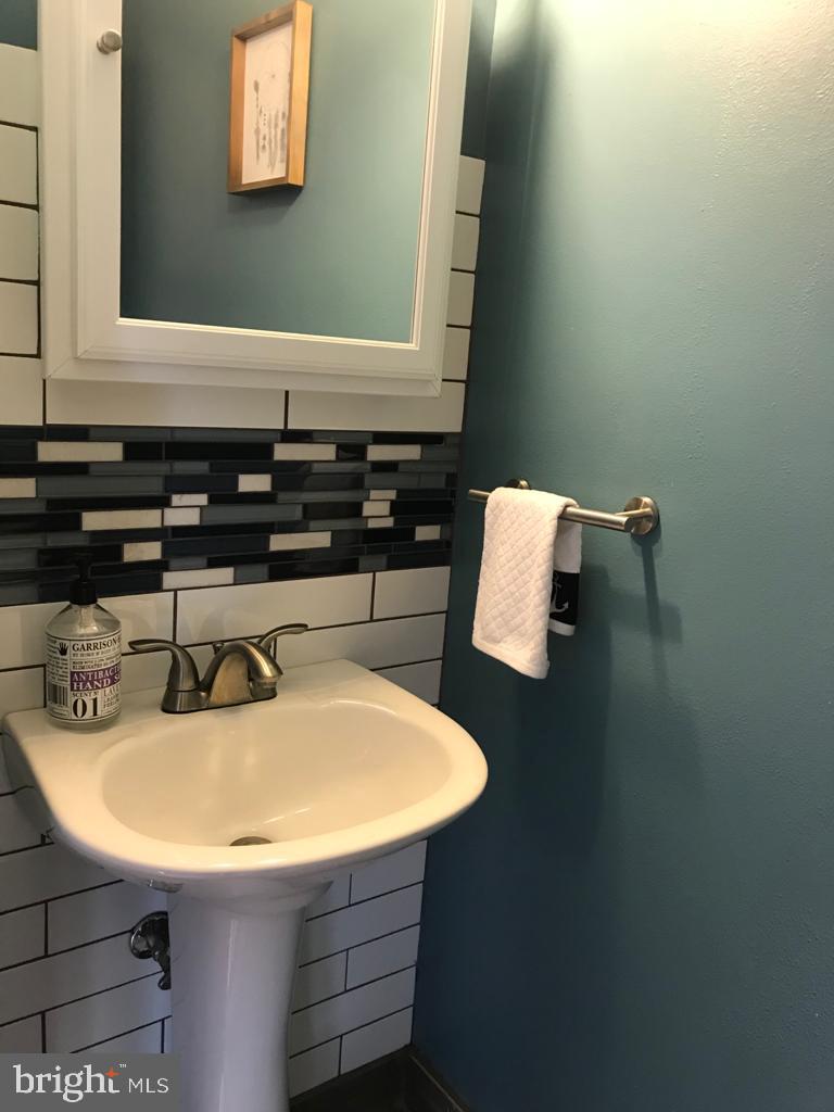 SEVEN OAKS - Residential