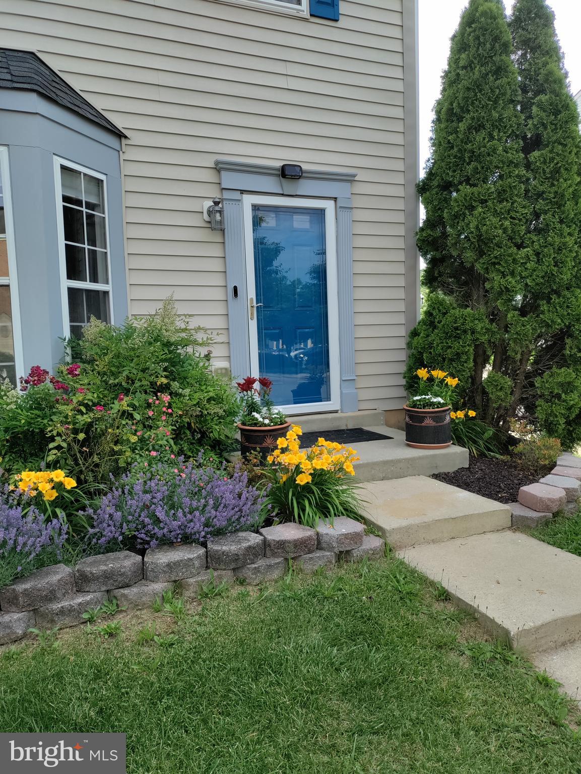 SEVEN OAKS - Residential