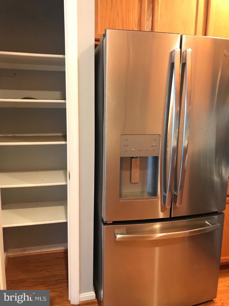 SEVEN OAKS - Residential