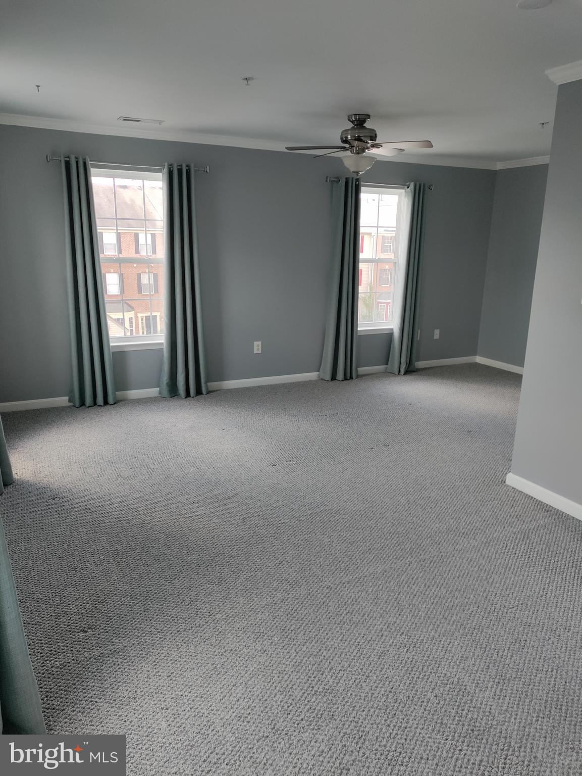 SEVEN OAKS - Residential