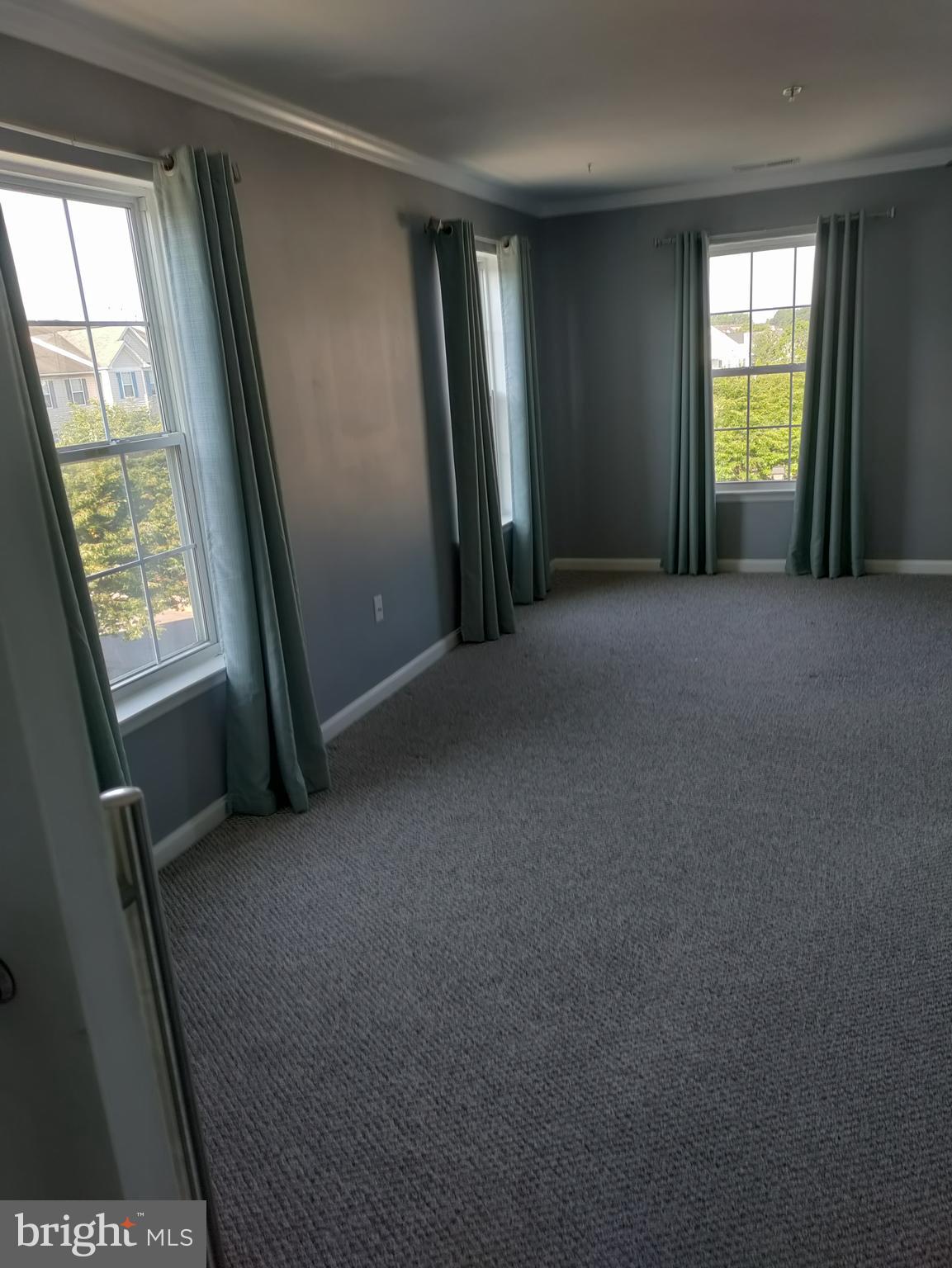 SEVEN OAKS - Residential