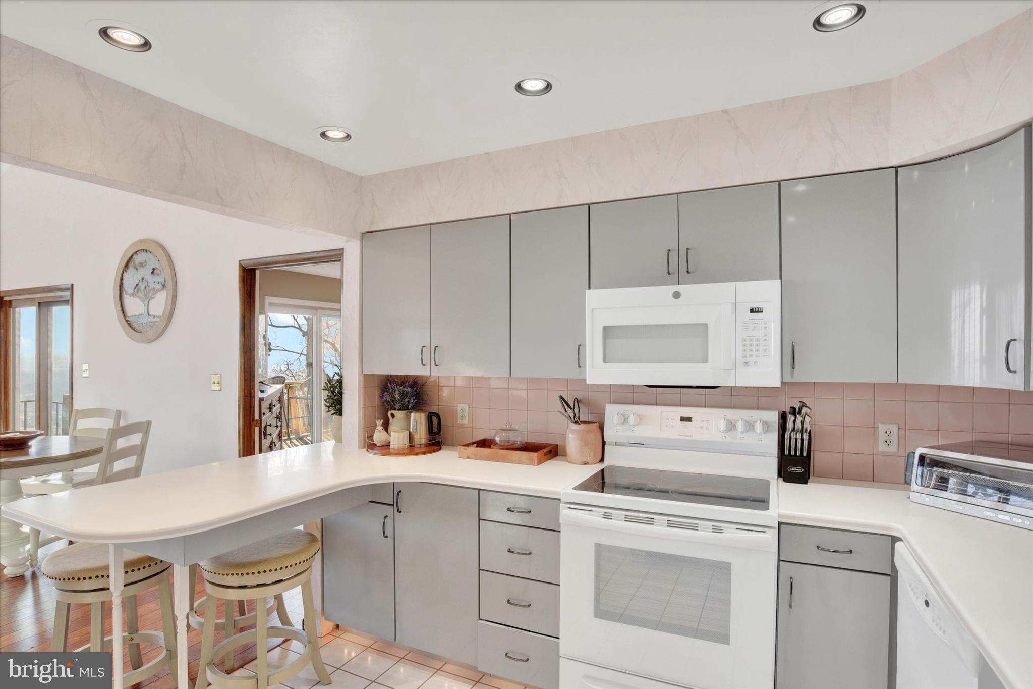 SILVER SPRING TWP - Residential