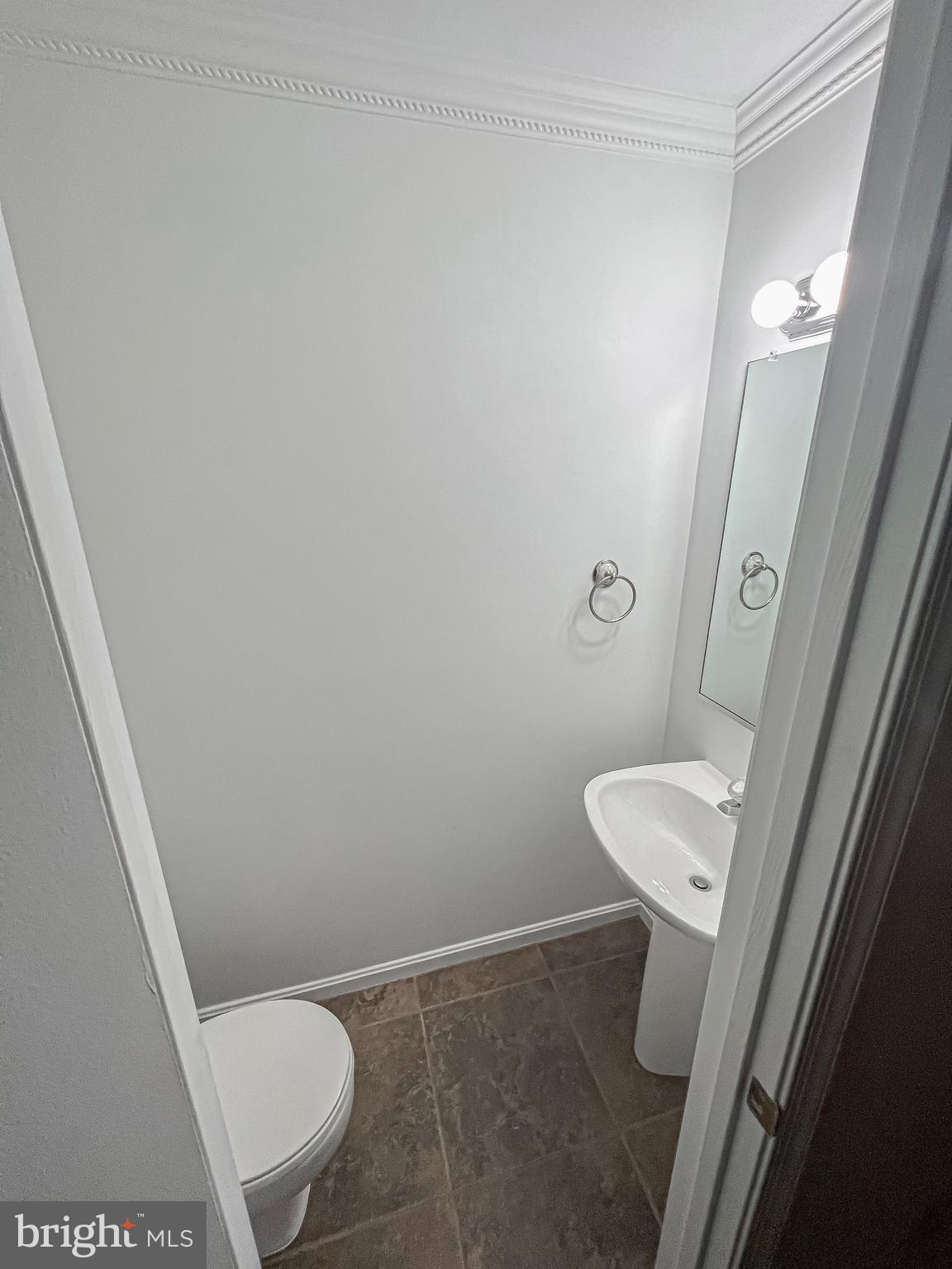 KINGSTOWNE - Residential Lease