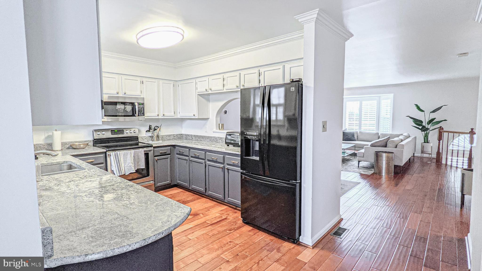 KINGSTOWNE - Residential Lease