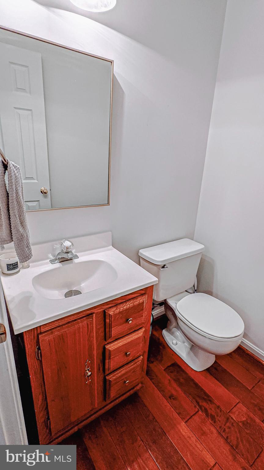 KINGSTOWNE - Residential Lease