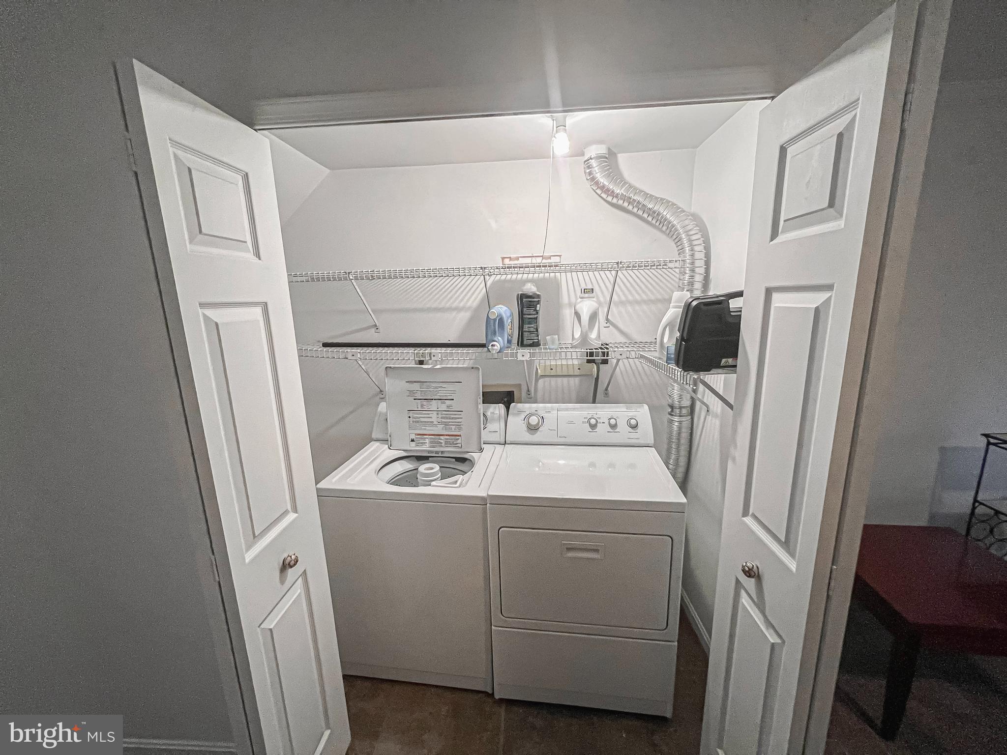 KINGSTOWNE - Residential Lease