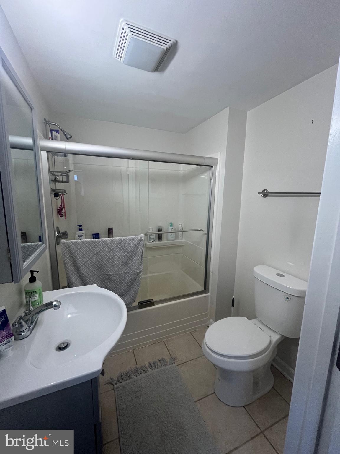 LOCUST POINT - Residential Lease