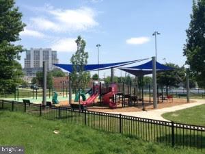 LOCUST POINT - Residential Lease