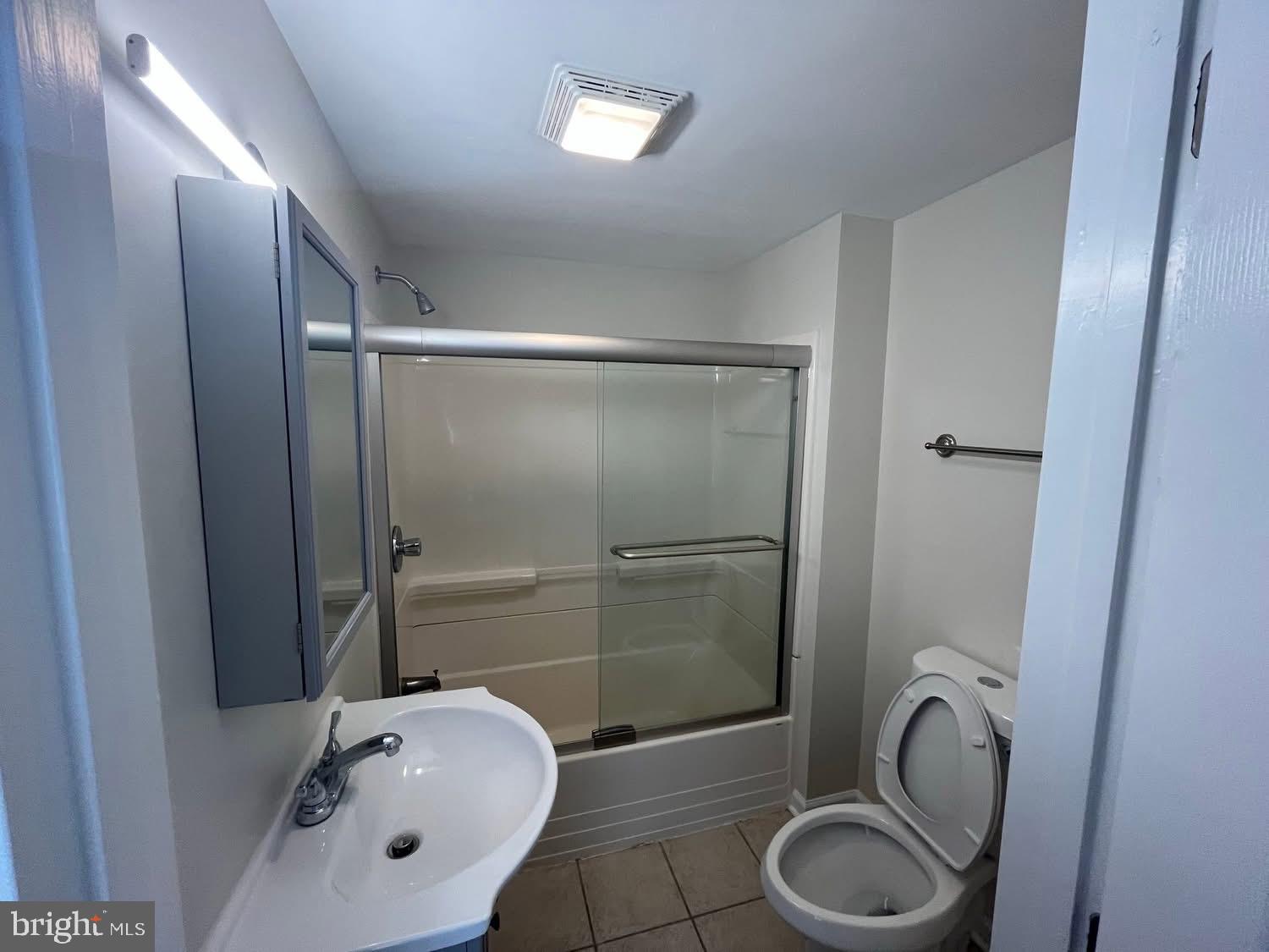 LOCUST POINT - Residential Lease